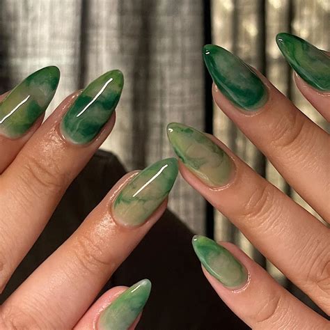 23 Green Nail Ideas That Are Gorgeous On All Lengths Artofit