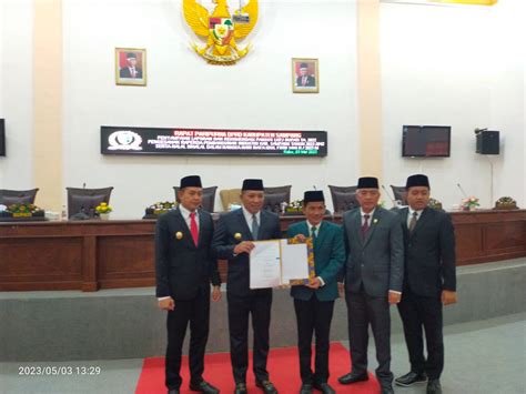 Dewan Perwakilan Rakyat Daerah DPRD Kabupaten Sampang Gelar Rapat