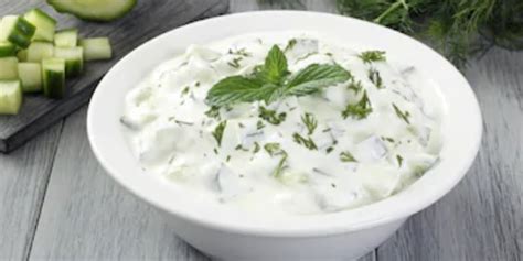 Cómo Hacer Tzatziki Salsa Griega De Yogur Periodista Digital