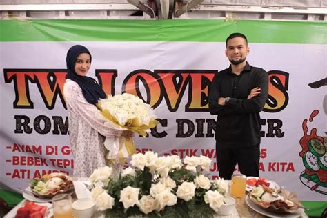 Shireen Sungkar Dan Teuku Wisnu Rayakan Wedding Anniversary Di Tenda