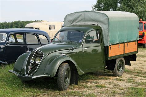 Description du véhicule Peugeot 202 Encyclopédie automobile