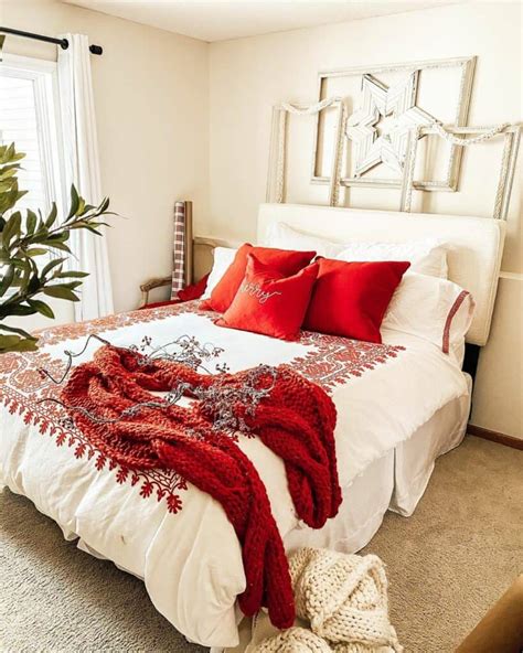 30 Bright And Bold Red Bedroom Ideas