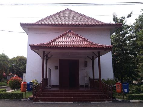 Gereja Tugu Jakarta Utara Djangkaru Bumi