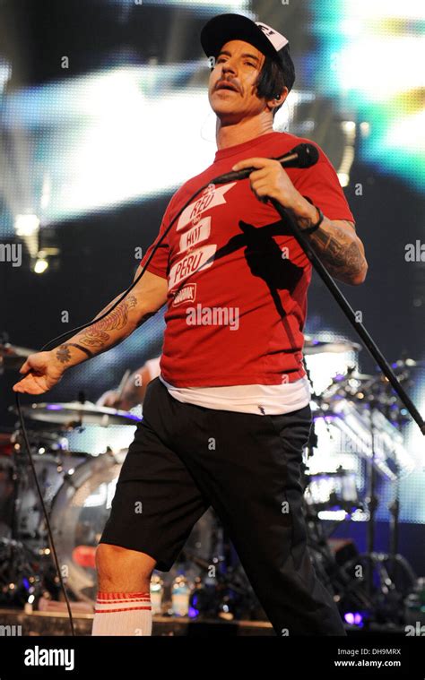 Anthony Kiedis Red Hot Chili Peppers Performing At Bank Atlantic Center Sunrise Florida