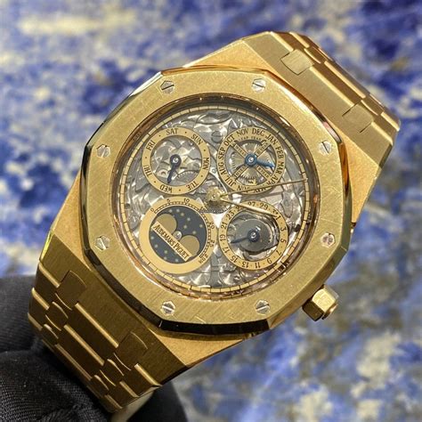 Audemars Piguet Royal Oak Perpetual Calendar für 280 000 kaufen von