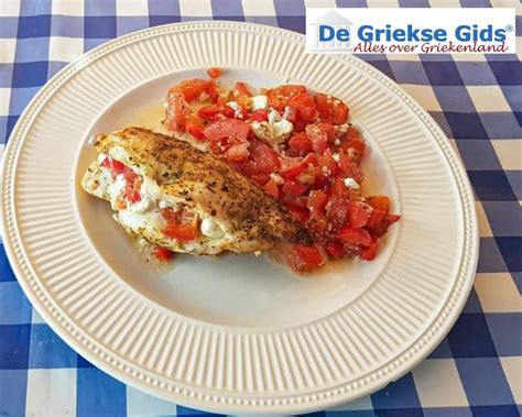 Kotopoulo Ston Fourno Me Feta Griekse Kipfilet Gevuld Met Feta Tomaat