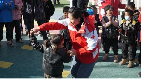 Post earthquake, Red Cross China helps people heal and rebuild | IFRC