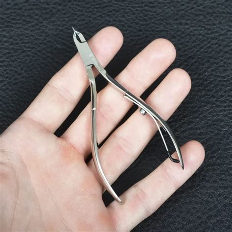 Маникюрные щипчики Victorinox 8.2040.10 для кутикулы (ID#1765429641 ...
