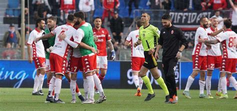 Diretta Bari Como Risultato Finale Pareggia Il Capitano Serie