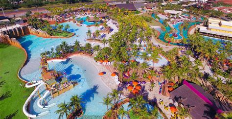 Hot Beach Parque Em Ol Mpia Ol Mpia Parques E Resorts