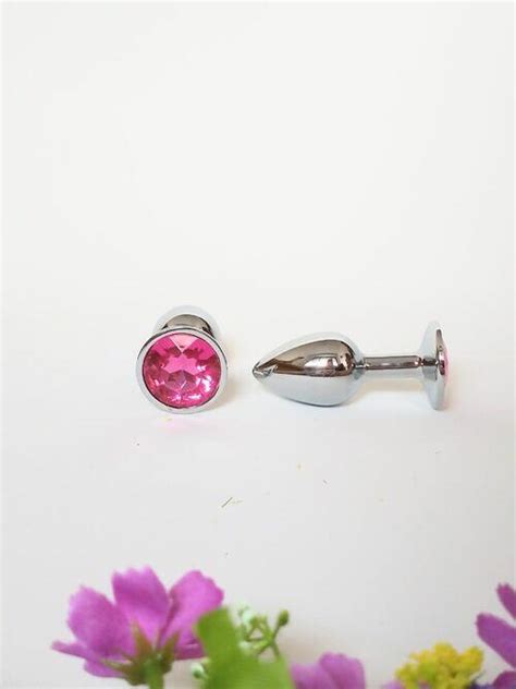 Comprar Plug Anal Joia Redondo R 20 00 Santa Quentura