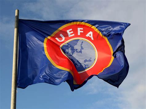 UEFA dan Fenerbahçe ye ceza