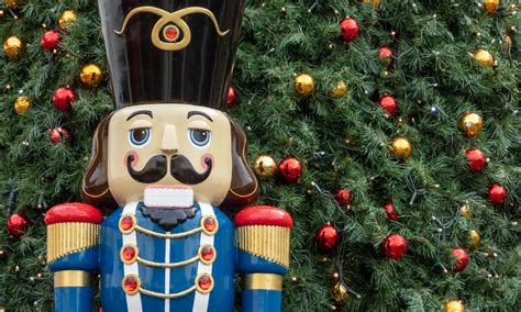 Get Your Hands On This Adorable Toy Soldier Christmas Decoration For