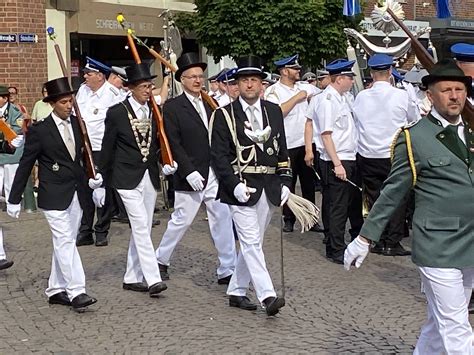 Unges Pengste 2023 in Korschenbroich Fotos der Königsparade an