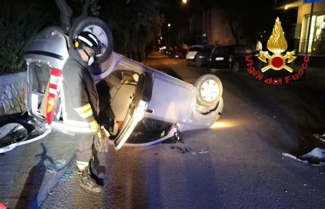 Sardegna Violento Scontro Tra Auto Due Feriti Ogliastra Vistanet