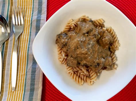 Vegan Mushroom Stroganoff Creamy And Delicious Lottaveg