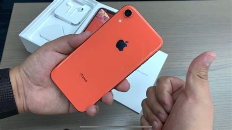 Iphone Xr Coral Unboxing First Look Youtube