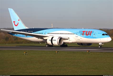 G Tuic Tui Airways Boeing Dreamliner Photo By Rovanper Id