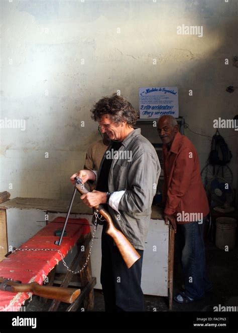Shooting Loading Gun Hi Res Stock Photography And Images Alamy