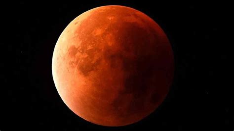 Lunar Eclipse Live: Watch Super Flower Blood Moon Online | Heavy.com