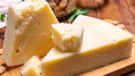 What Is Pecorino Romano And What Does It Taste Like