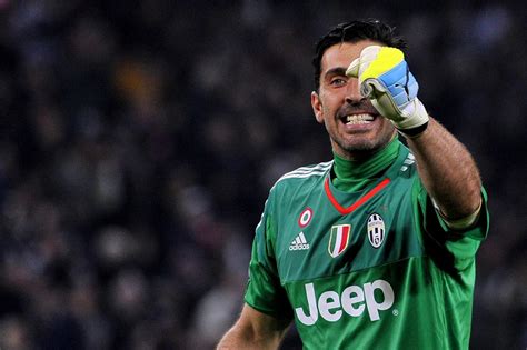 Gigi Buffon E Il Record D Imbattibilit Lettera Alla Porta Sui