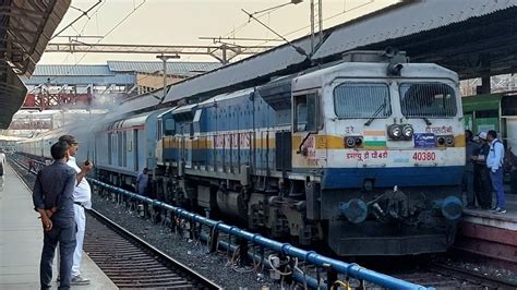 Tkd Wdp D Led Tpj Sgnr Humsafar Express Departs From Brc After