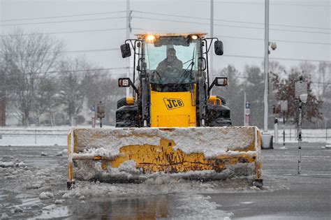 375th Civil Engineering Squadron Creates Safe Roadways For Scott AFB