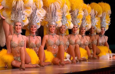 Jubilee The Showgirl Revue At Ballys Las Vegas Las Vegas Shows Las Vegas Show Girls Ballys