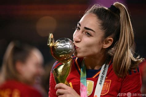 スペインのv立役者が父追悼、決勝前に死去 サッカー女子w杯 写真4枚 国際ニュース：afpbb News