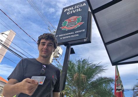 Foliões Relatam Golpe Da Troca Do Cartão No Carnaval De Rua Em Sp