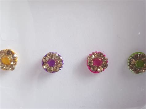 Vrc Round Coloured Crystal Fancy Bindis Mystikalzen