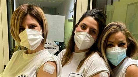 Covid Operatori Sanitari Vaccinati E Immunizzati Entro Il Marzo In