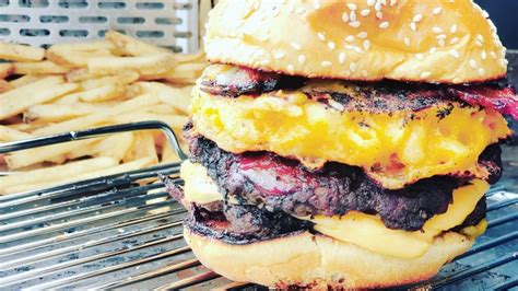 Bacon Mac And Cheese Smash Burgers Blackstone Air Fryer And Griddle Combo