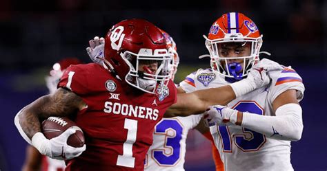 RB Seth McGowan, WR Trejan Bridges Off Oklahoma FB Team After Alleged