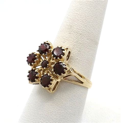 K Gold Garnet Etruscan Style Star Ring Vintage Poin Gem