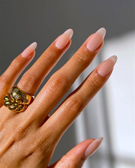 40 Gorgeous Old Money Nails To Try This Season Prada Pearls