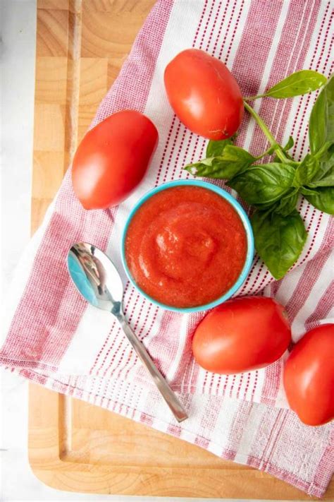 How To Make Tomato Puree An Easy Guide Wholefully