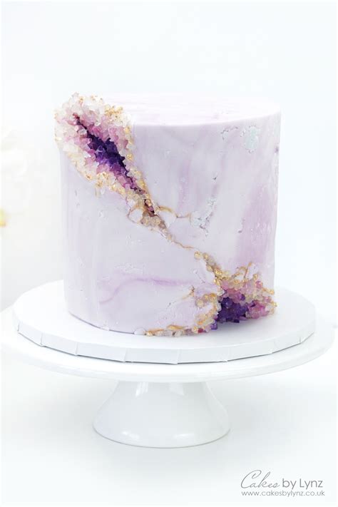 How To Create A Geode Cake With A Stone Fondant Effect Cakes By Lynz