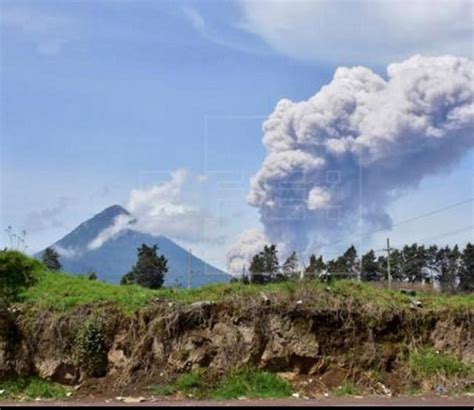 Volcán Santiaguito de Guatemala registra fuerte explosión El Nuevo Día