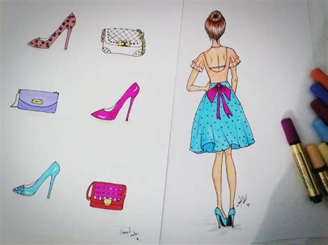 Pin De Maryana Marys Em Fashion Illustration Desenho De Moda Moda