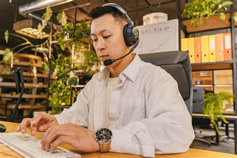 Exercícios de mesa para quem trabalha em escritório