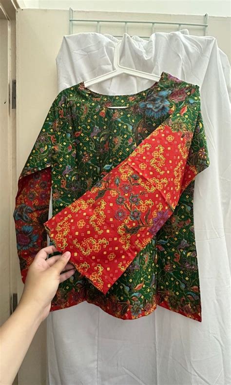 Batik Blouse Baju Kurung Kedah Green And Red Women S Fashion Tops