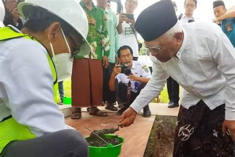 Gus Mus Letakkan Batu Pertama Pembangunan Gedung Rektorat Perguruan