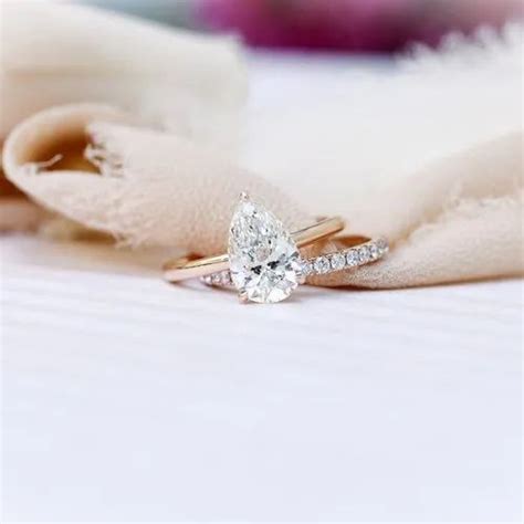 3 00 Ct Colorless Pear Cut Moissanite Ring Wedding Set Ring 14K Rose