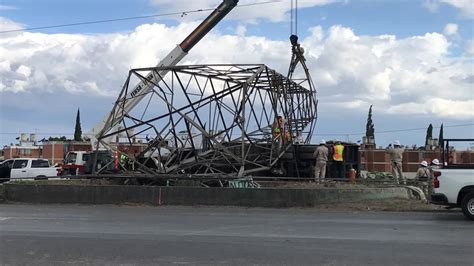 Contin A Cerrada La V A Texcoco Lecher A Tras Derribo De Torre De Alta