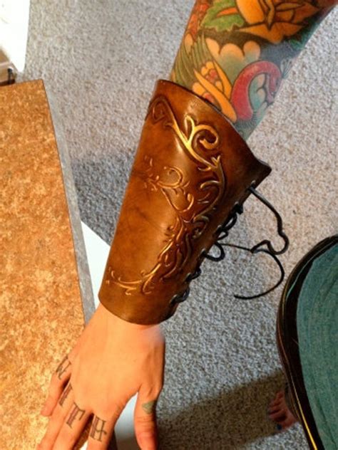 Continuos Vine Leather Bracers Gauntlets Armor Elven Etsy