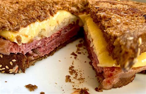 Recipes - Classic Reuben Sandwich Recipe - Laki Maikaʻi