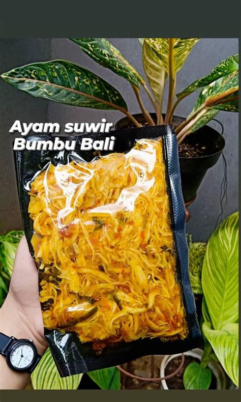 Ayam suwir bumbu Bali, Makanan & Minuman, Makanan Instan di Carousell