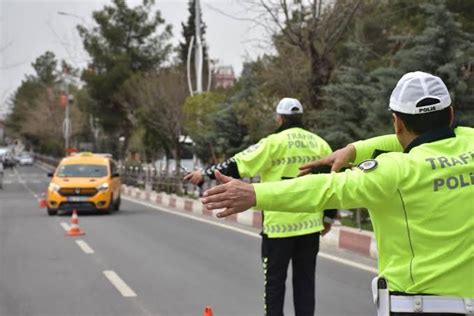 Siirtte emniyet kemeri kullanma oranı yüzde 30lardan yüzde 80lere